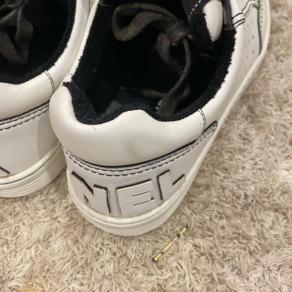 Chanel sneakers AUTHENTIC - Picture 3 of 9